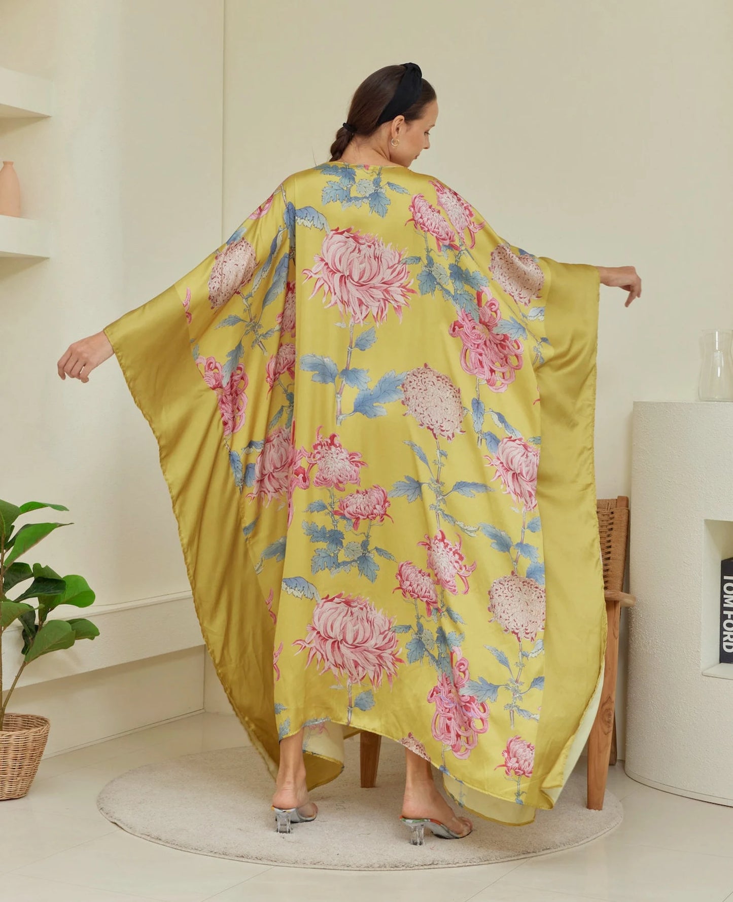 Gold Silk Chrysanthemum Japanese Kimono Floral Kaftan Oriental Silk Full Length