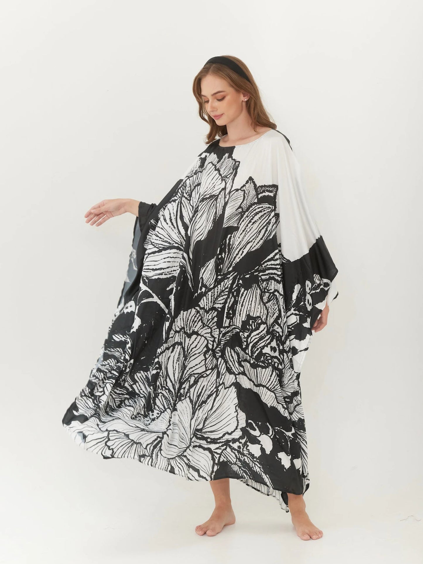 Silk Floral Kaftan Black White Abstract Full Length Beach Wear Dress