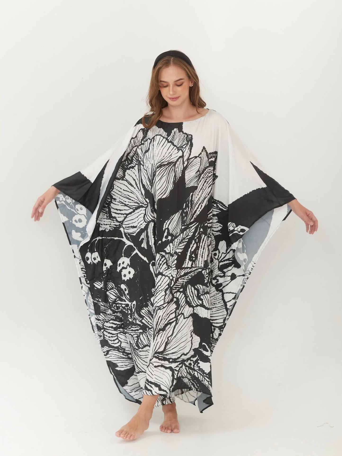 Silk Floral Kaftan Black White Abstract Full Length Beach Wear Dress